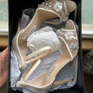 Nina 3D Floral Heel Heel Size 8